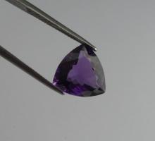 Pierres prcieuses et pierres fines de couleurs AMETHYSTE Troidia