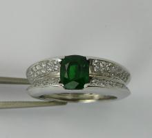 Autres Pierres : Pierres Fines de couleur Bague Tsavorite pavage Diamants Piece unique