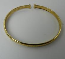 Or Bracelet or jaune semi rigide