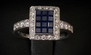 Bague Saphirs calibrs entourage Diamants