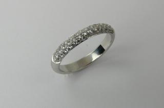 Demi alliance diamants pavage 0.43 carat