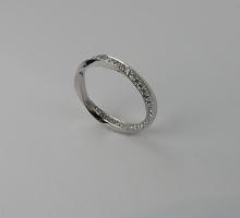 Alliances or et diamants Alliance vrille or blanc pavage diamants
