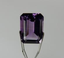 Pierres prcieuses et pierres fines de couleurs Amethyste