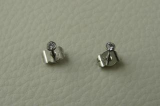 boucles d'oreilles clous