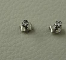 Diamants boucles d'oreilles clous