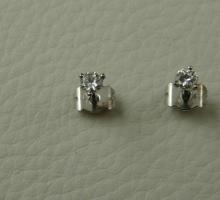 Diamants boucles d'oreilles clous