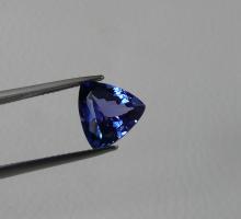 Pierres prcieuses et pierres fines de couleurs Tanzanite