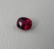 Pierres prcieuses et pierres fines de couleurs Tourmaline rouge