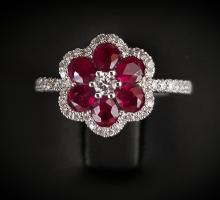  Bague Rubis entourage diamant