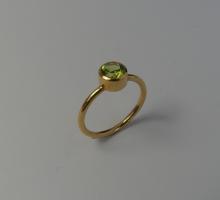  Bague PERIDOT  or rose 